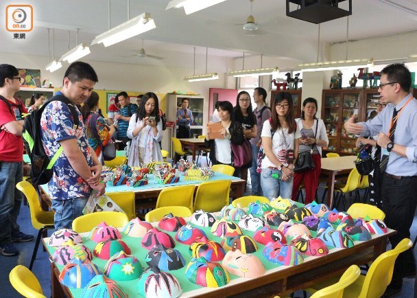 荃湾商会学校先后三次举办开放日，并通知珠海家长到校参观。（图源：香港东网）