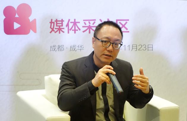 完美世界CEO萧泓接受新浪科技采访